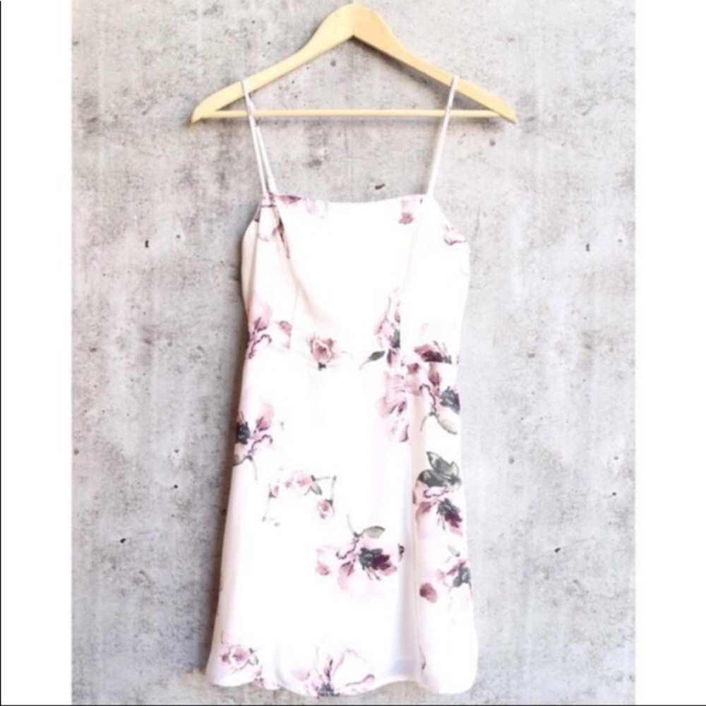 HOST PICK - IVORY FLORAL MINI DRESS - Picture 3 of 6